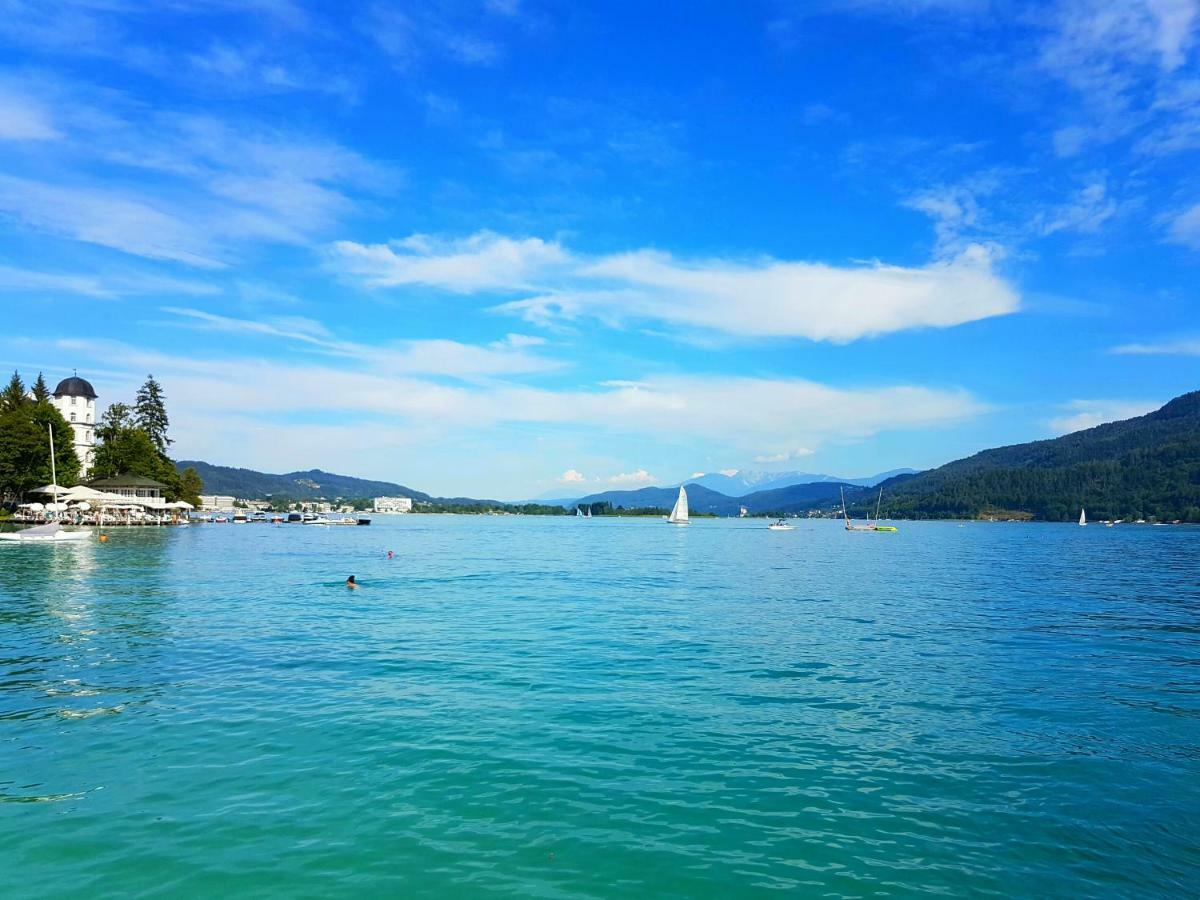 Luxury Holiday Am Woerthersee เพิร์ทชาค อัม เวิร์ทเทอร์ซี ภายนอก รูปภาพ