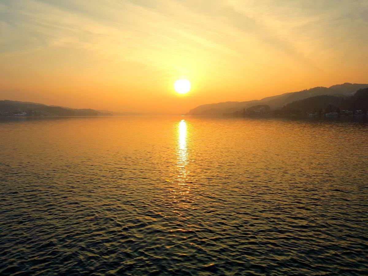 Luxury Holiday Am Woerthersee เพิร์ทชาค อัม เวิร์ทเทอร์ซี ภายนอก รูปภาพ